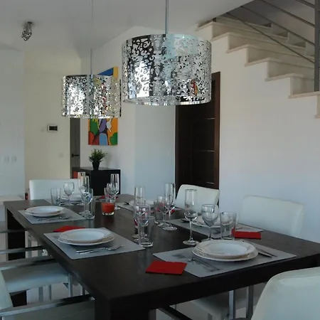 Exclusieve Met Zeezicht En Privezwembad In Atalaia