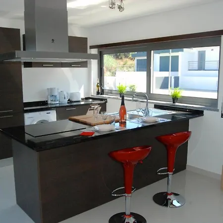 Exclusieve Met Zeezicht En Privezwembad In Atalaia *