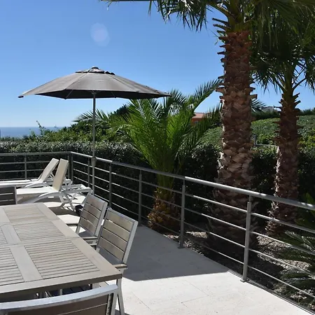 Exclusieve Met Zeezicht En Privezwembad In Atalaia