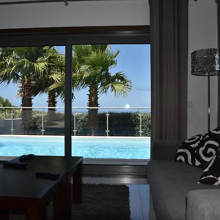 Exclusieve Met Zeezicht En Privezwembad In Atalaia *