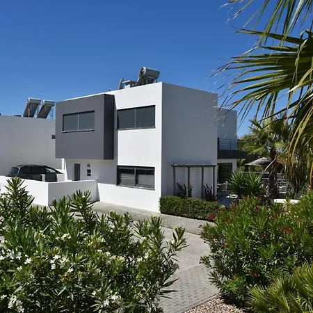 Exclusieve Met Zeezicht En Privézwembad In Atalaia Villa *