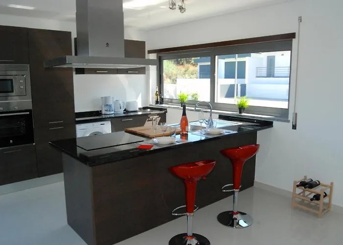 Exclusieve Met Zeezicht En Privezwembad In Atalaia *